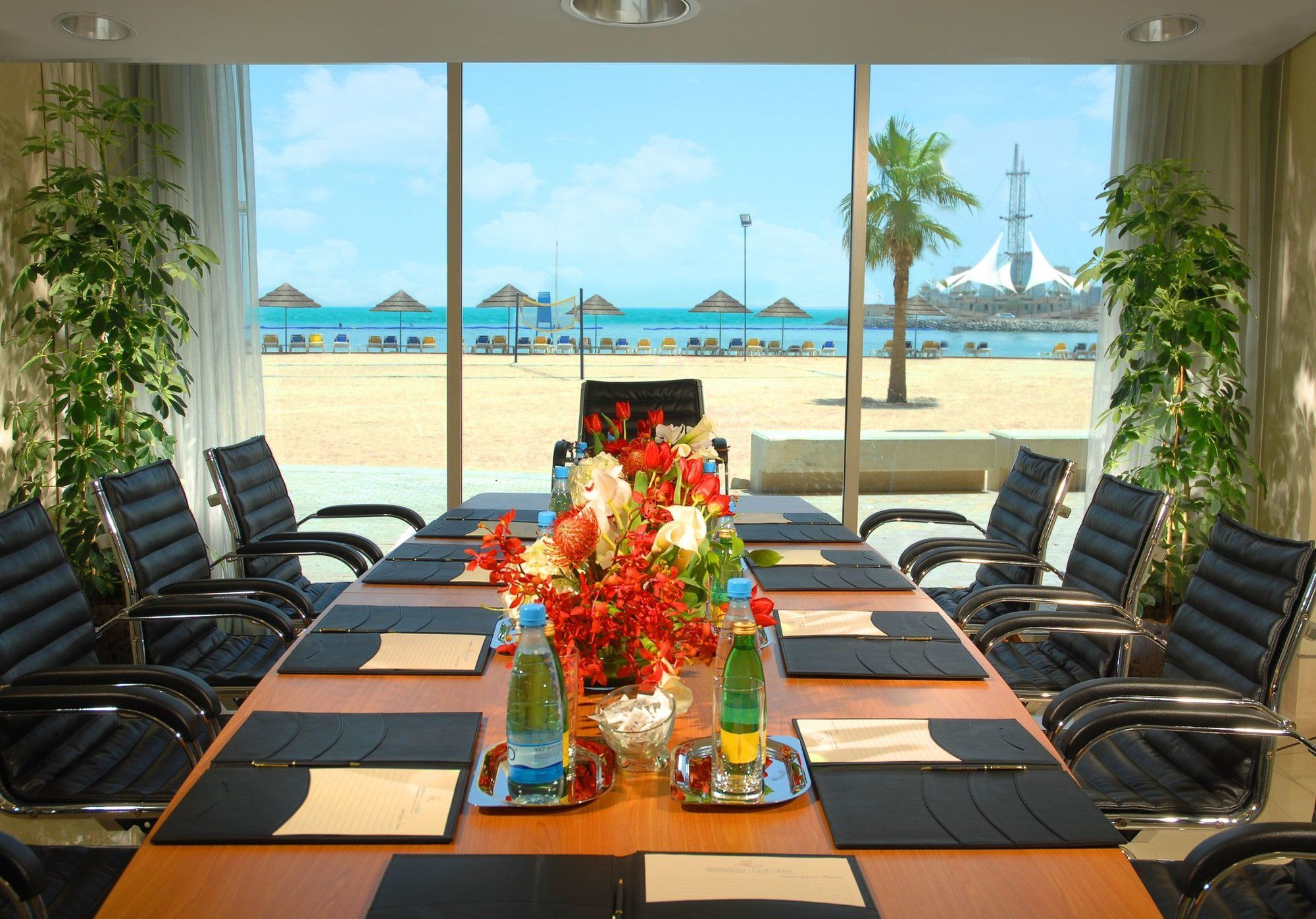 Marina Hotel Κουβέιτ Επιχειρήσεις φωτογραφία Meeting room at the Jumeirah Beach Hotel